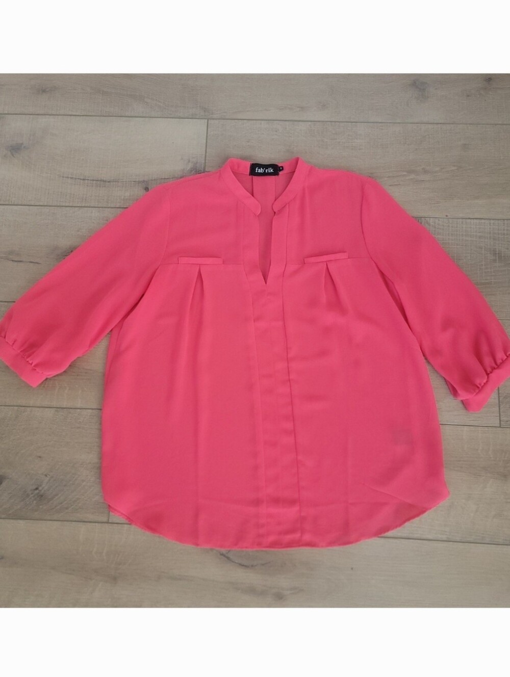 fab'rik Hot Pink Pleated V-Neck Blouse Small 3/4 Sleeve Tunic Chiffon Top